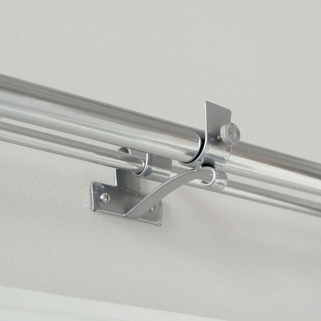 20/12mm Double Pole Centre Bracket In Mercury 2 20/12mm Double Pole Centre Bracket In Mercury - Image 2