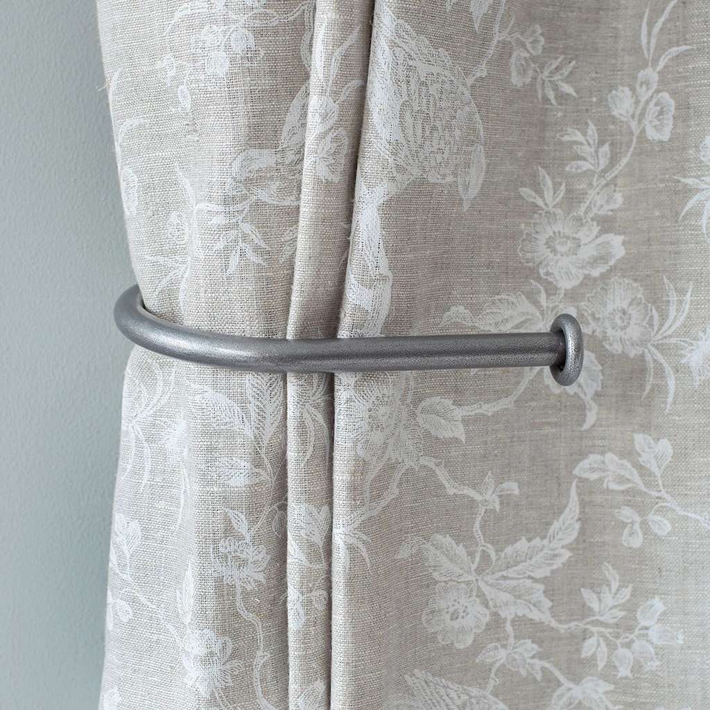 Large Button Holdback In Polished 2 Large Button Holdback In Polished - Image 2